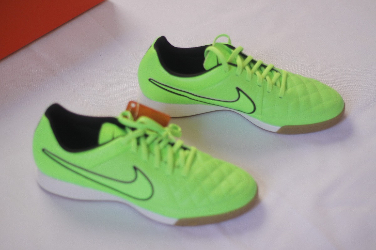 botines de futsal nike tiempo