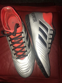 botines predator rojos