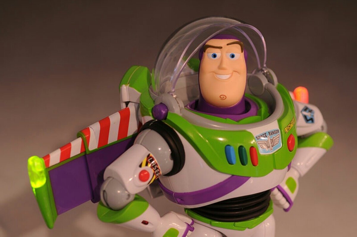 Story buzz. Базз Лайтер. Toy story Buzz Lightyear. Toy story collection Buzz Lightyear. История игрушек Базз Лайтер.