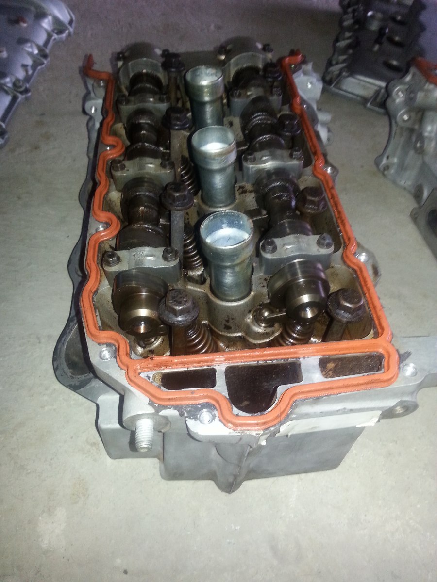 El bote con tapa hermética para la gasolina de plástico spb