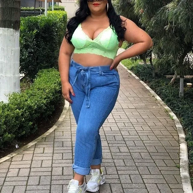 calça jeans plus size com lycra