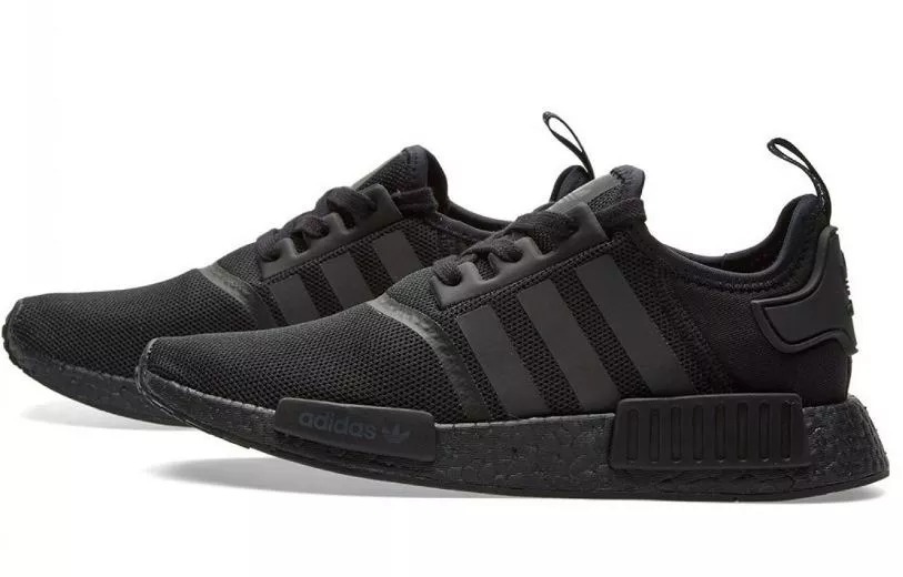 sapato preto da adidas