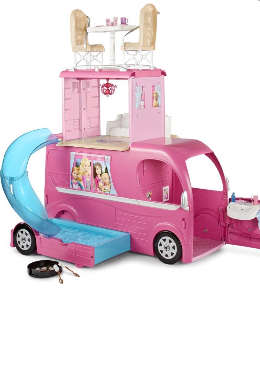 casa barbie con piscina