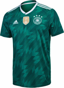 camisetas de futbol verdes y blancas