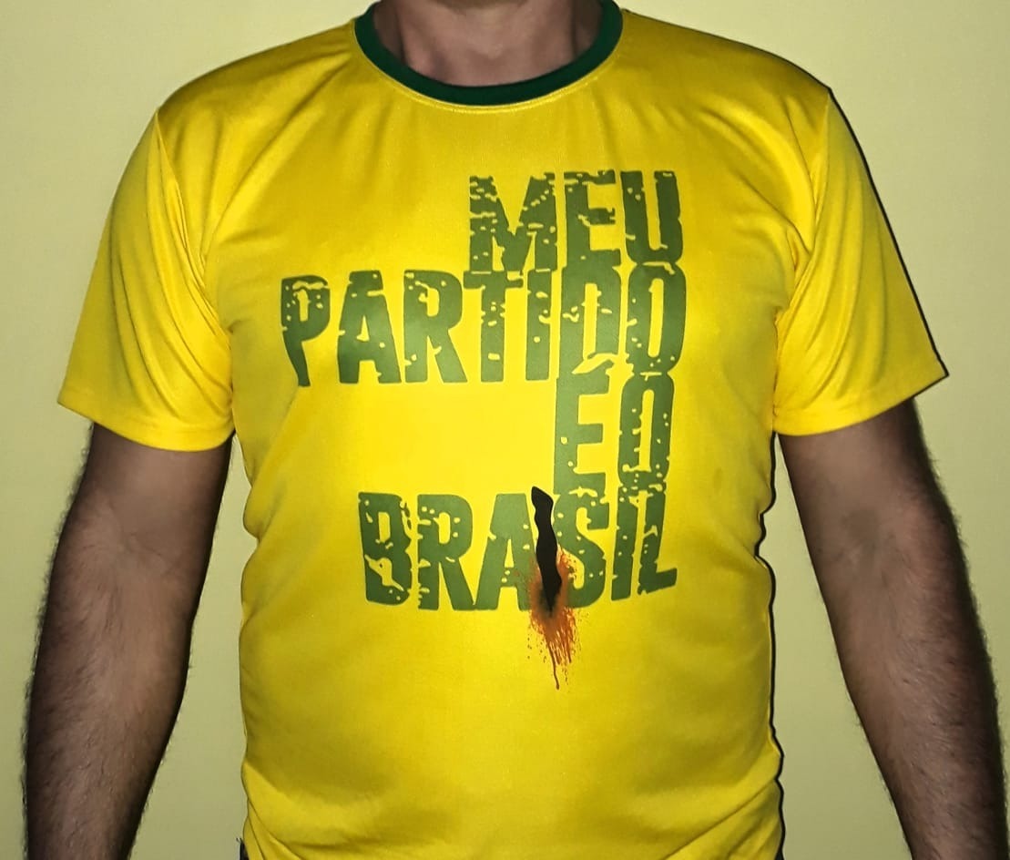 Macaco Com Camisa Do Brasil Camiseta Bolsonaro Facada Meu Partido É O Brasil Amarela - R$ 39,00 em