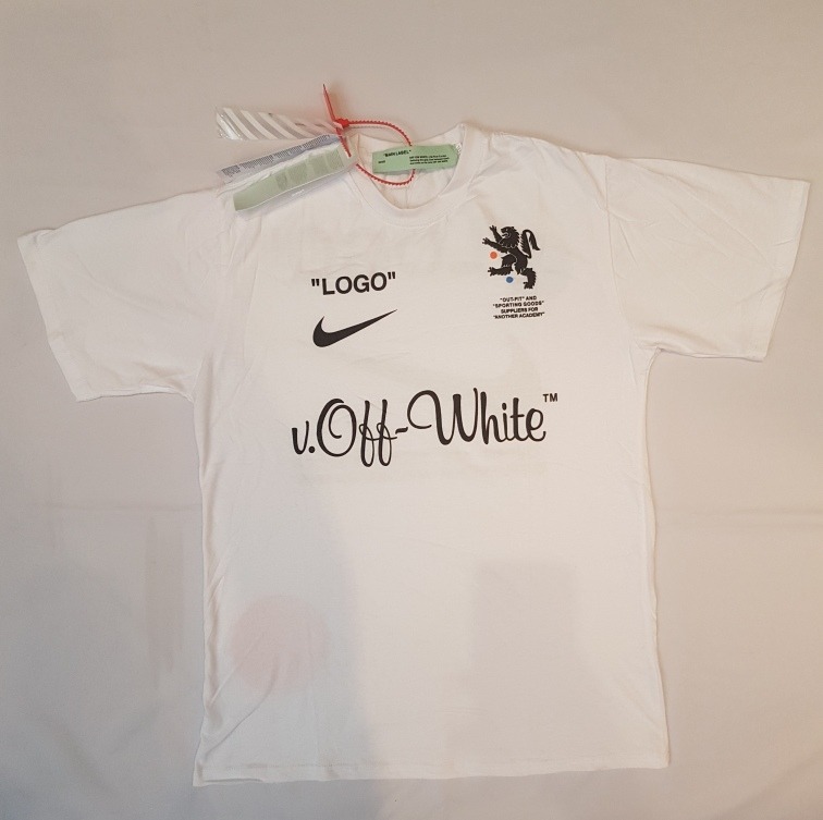off white nike camiseta