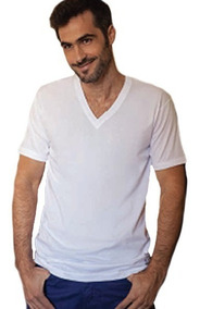 camiseta escote v