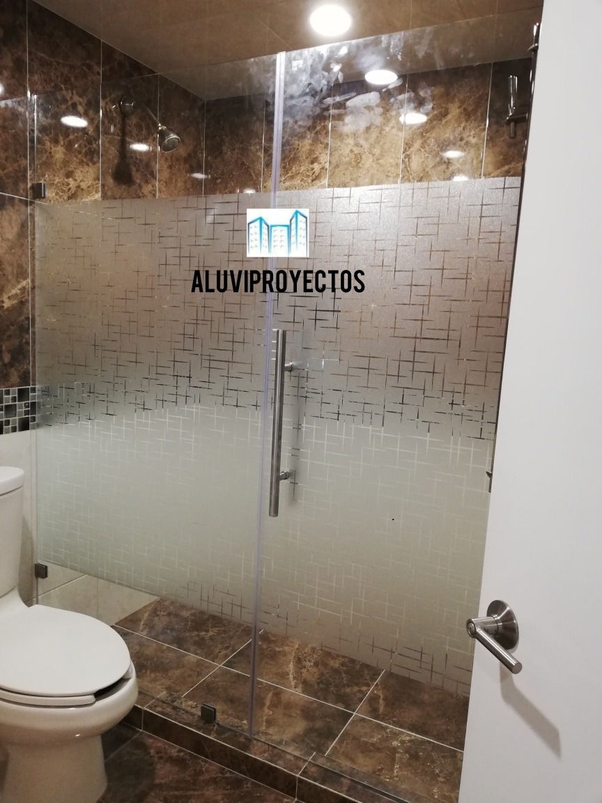 Cancel De Baño Vidrio Templado De 1.00x1.80 - $ 4,400.00 en Mercado Libre