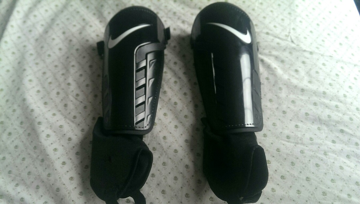 canilleras nike con tobillera