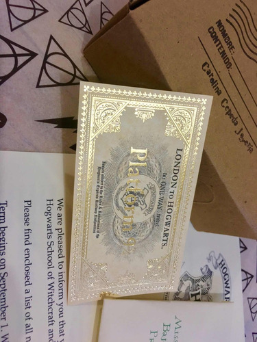 Carta Hogwarts Harry Potter Con Boleto Dorado Plataforma 9 