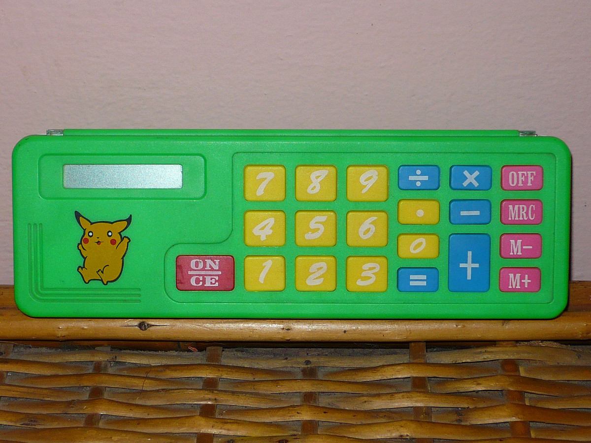 cartuchera con calculadora a