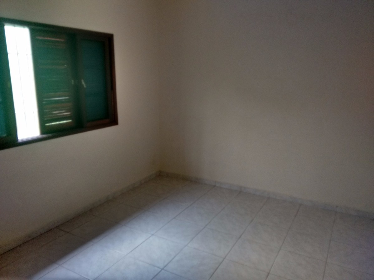 Casa 2 Qtos Gar 4 Carros Espaço P Piscina R 215 Mil Qtos Gar 4 Carros Espaço P Piscina
