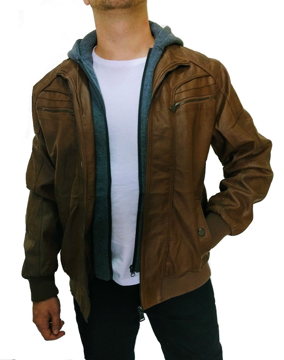 jaqueta de couro marrom com capuz