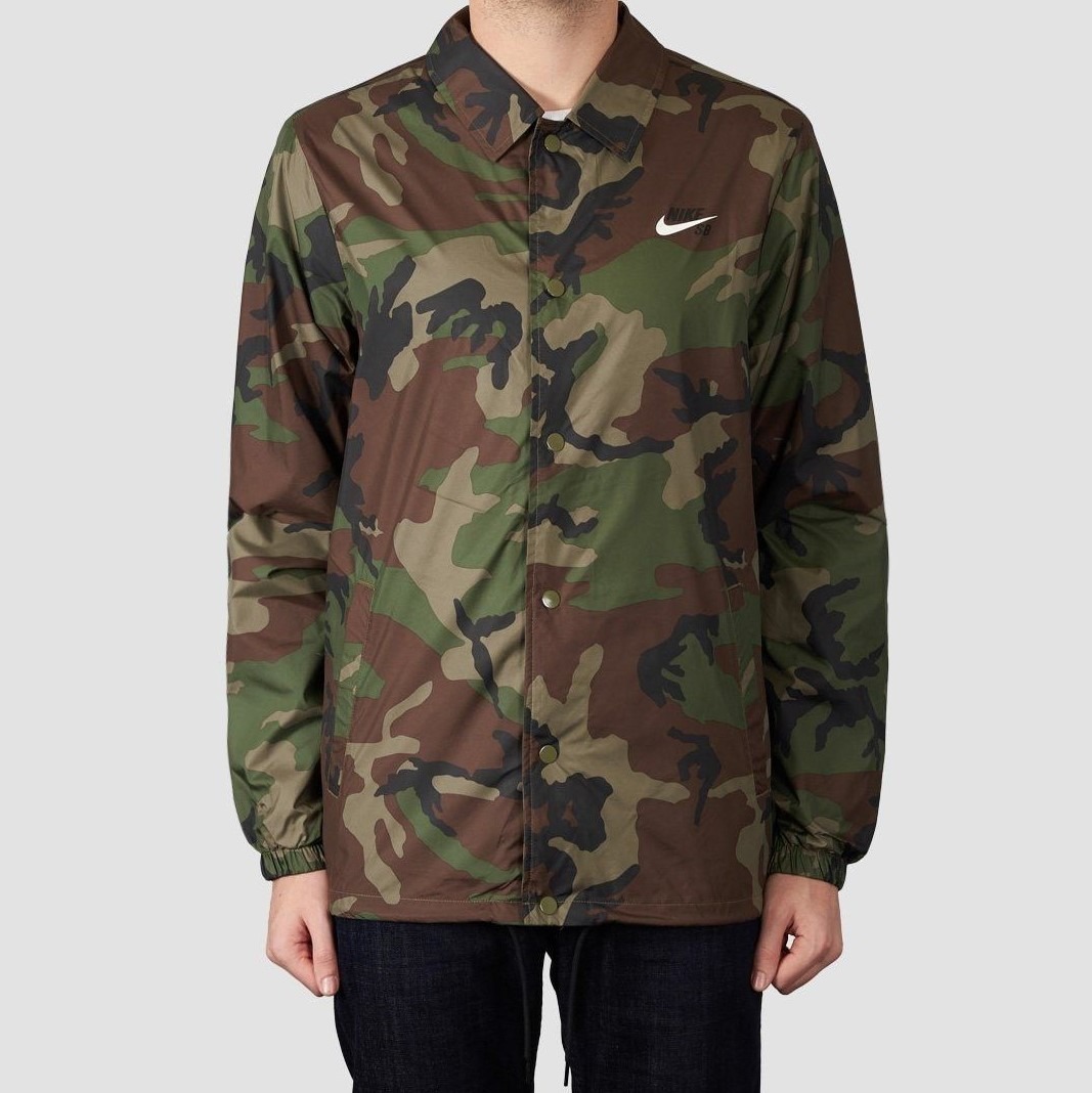 chaqueta militar nike