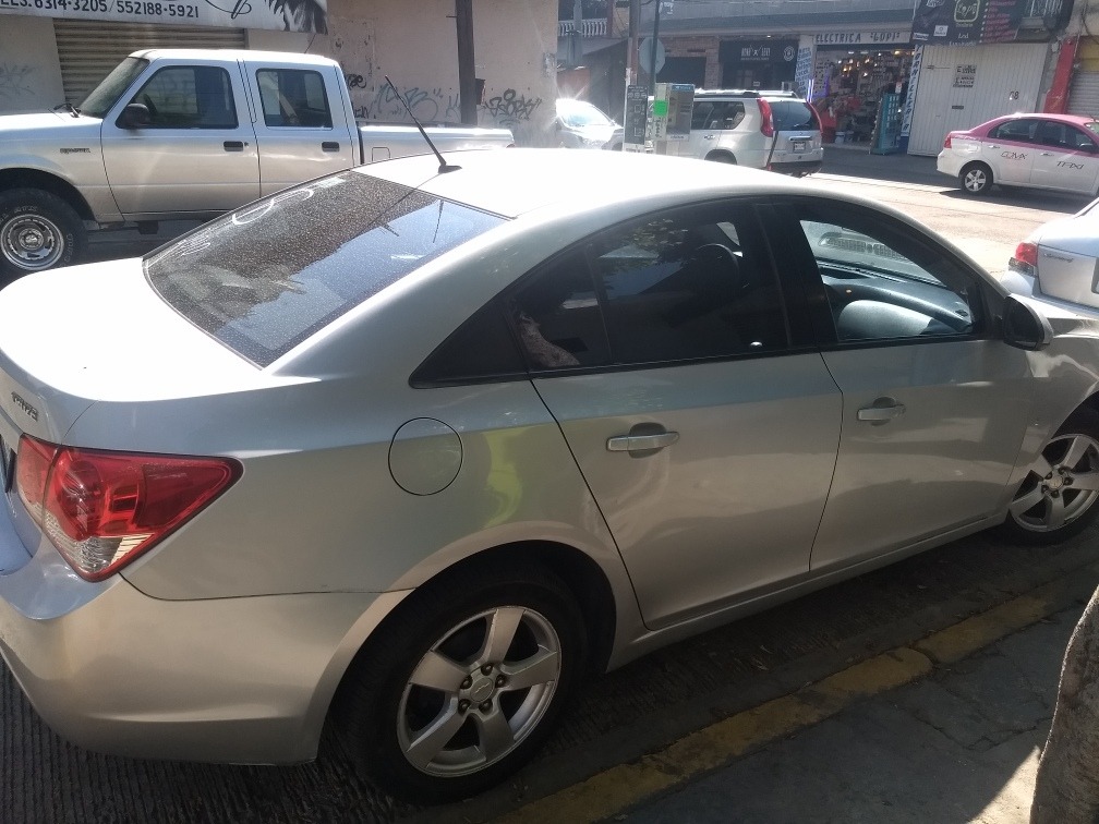 Chevrolet Cruze 2010 R Opinir