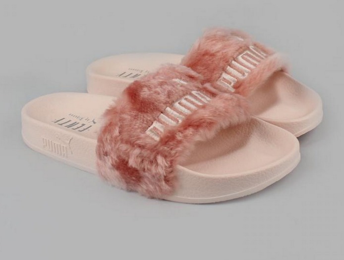 chinelo puma fur