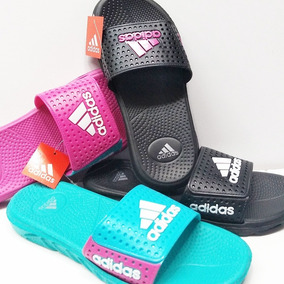 chanclas nike y adidas