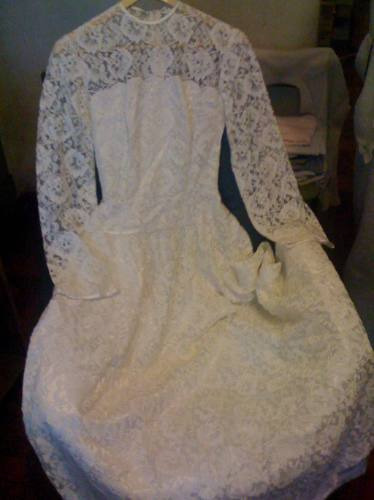 clásico vestido de novia en encaje de bruselas años 80 - $ 9.999,00