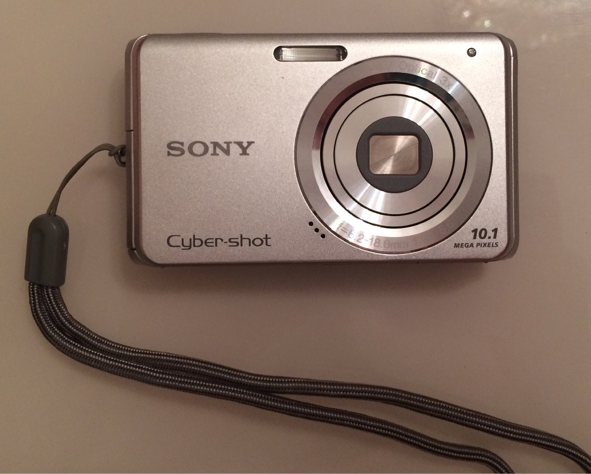 Câmera Digital Sony Cyber Shot 10.1 Mega Pixels - R$ 120,00 em Mercado