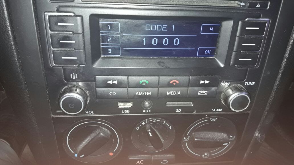 VOLKSWAGEN Jetta Radio códigos por serie en minutos