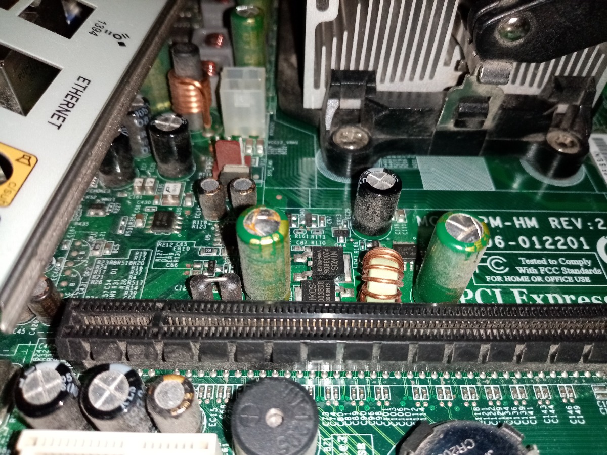 Como arreglar slot de memoria ram nao esta reconhecer o que fazer Como arreglar slot de memoria ram nao esta reconhecer o que fazer