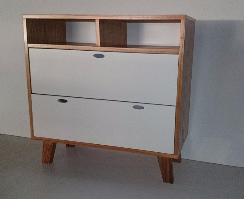 Comoda . diseño escandinavo. 3.130,00 en mercado libre Comodas de diseño