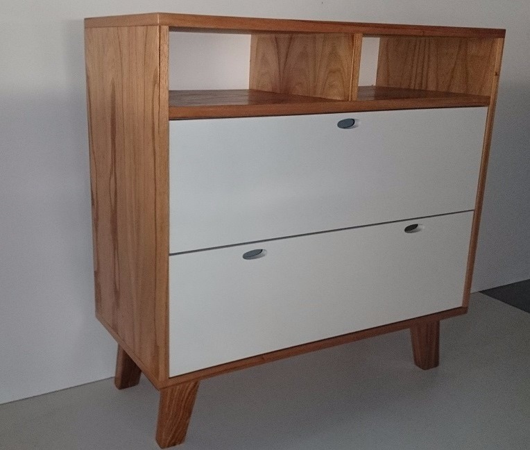 Comoda . diseño escandinavo. 3.130,00 en mercado libre Comodas de diseño