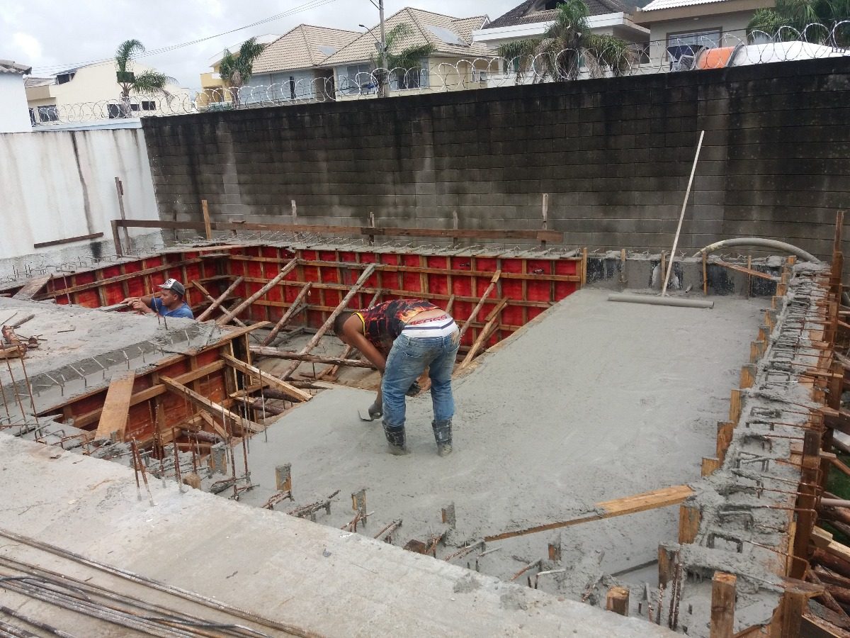 Concreto Bombeado Usinado E Laje Pre Moldada. - R$ 260,00 