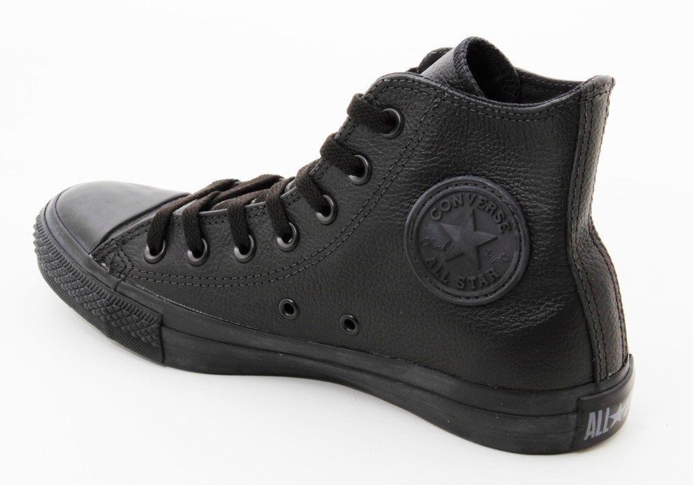 converse negras de cuero