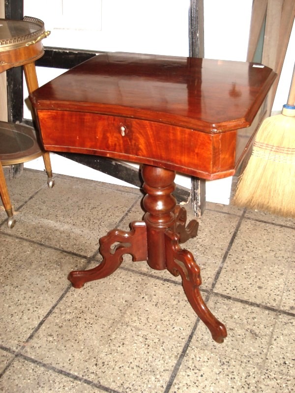 Costurero estilo colonial ingles antiguo mueble petit 4.200,00 ...