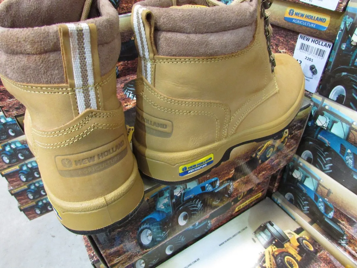 Shopping das Botinas | Coturno Bota New Holland Em Couro Nobuck Caramelo Original - R$ 190,39