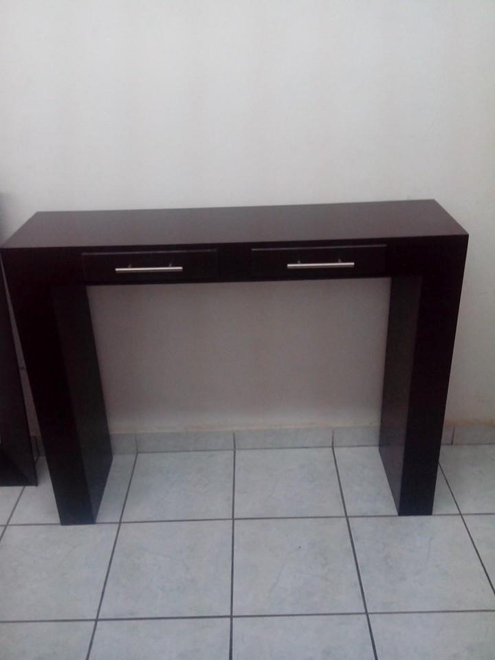 Credenza De Lujo Mueble Para Recibidor O Pasillo $ 1,50000 en Credenza De Lujo Mueble Para Recibidor O Pasillo $ 1,50000 en