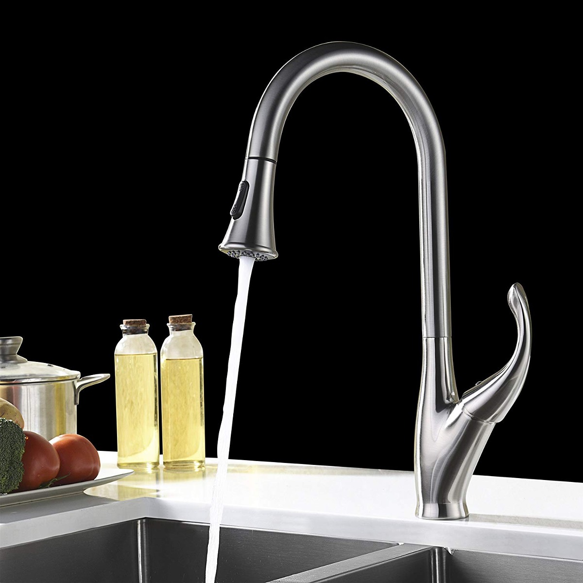 Delle Rosa Elegant Kitchen Faucet Single Handle Solid Brass