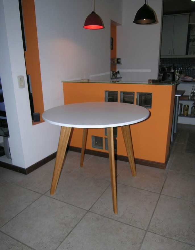 Devenido arte mesa redonda tipo escandinava...nueva 3.400,00 ...