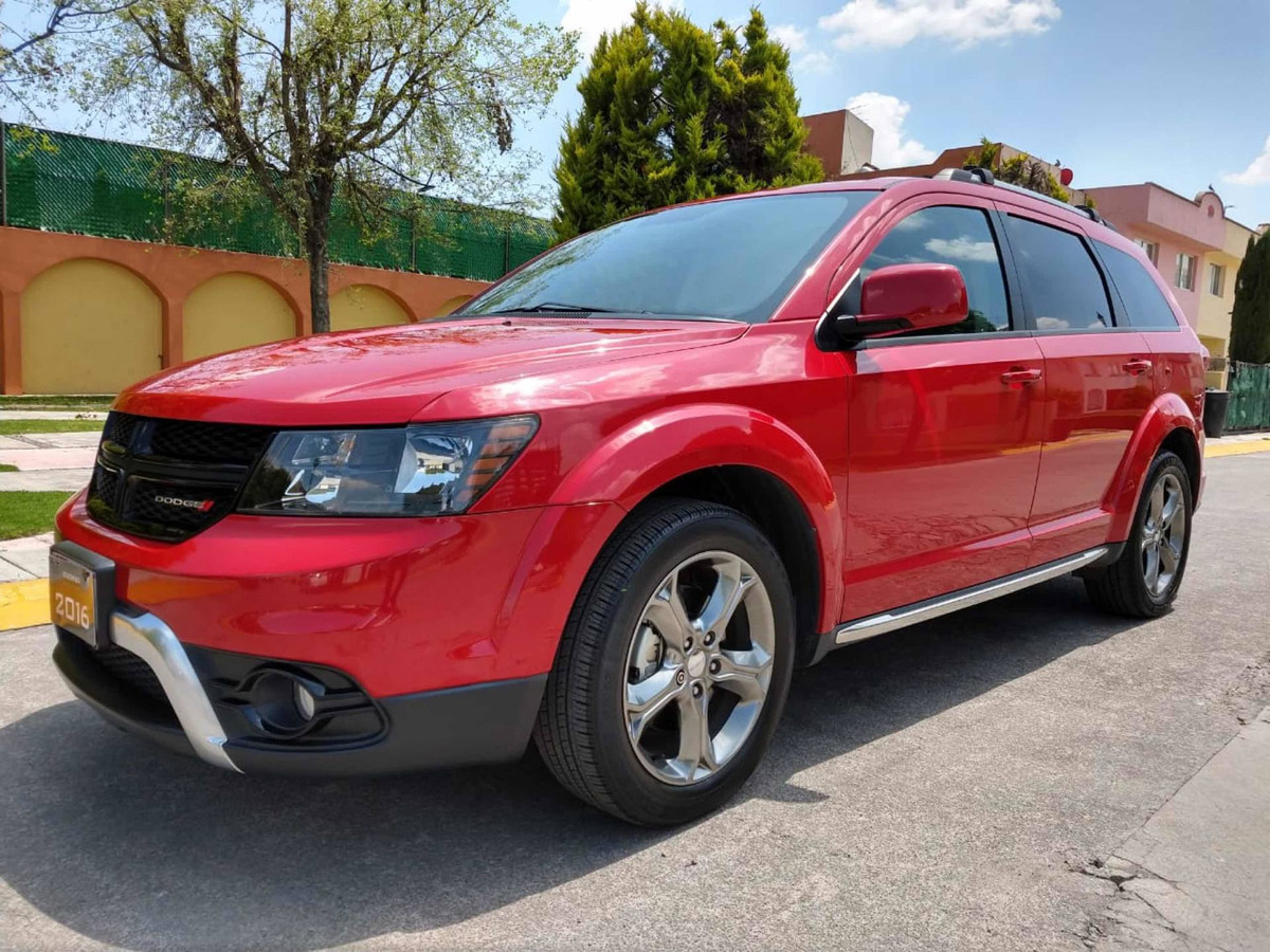 cuanto cuesta una camioneta dodge journey 7 pasajeros