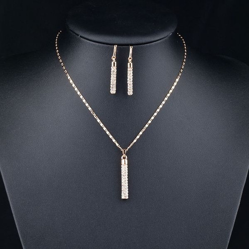 Elegante Set Swarovski Collar Dije Aretes Evento Novia Amor - $ 549.00