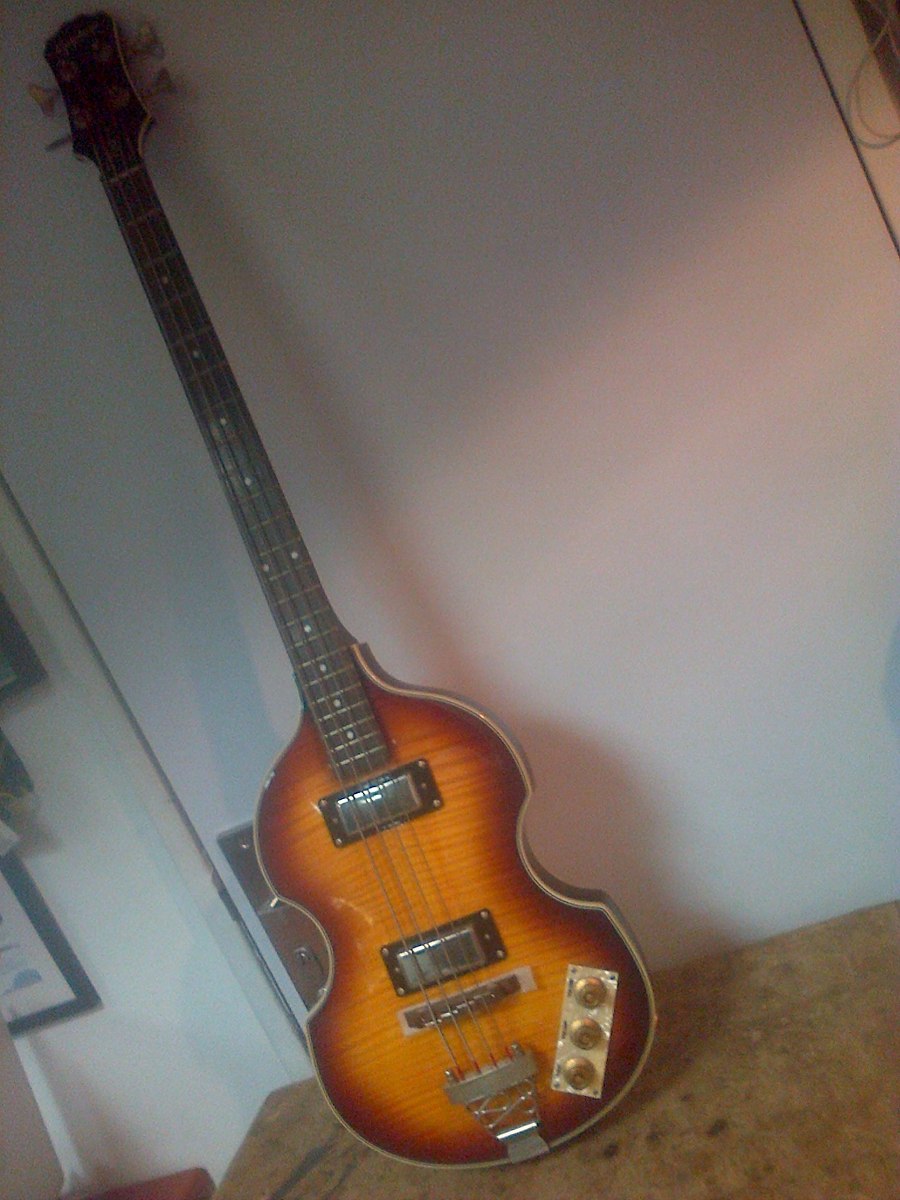 EpiPhone Viola Electric Bass Guitar, Vintage Sunburst - Bs. 1.651.354