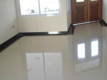 Epóxi auto nivelante para piso em porcelanato lÃquido r 398,90 ... Pisos porcelanato