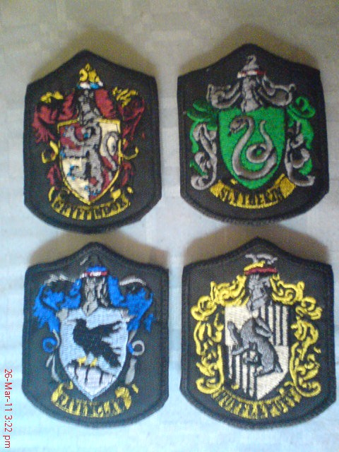 Escudos Harry Potter Gryffindor Slythe. Raven. Y Huffle 