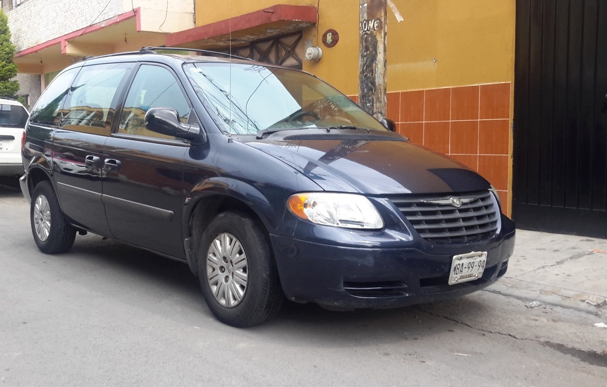 camionetas voyager 2000 en venta