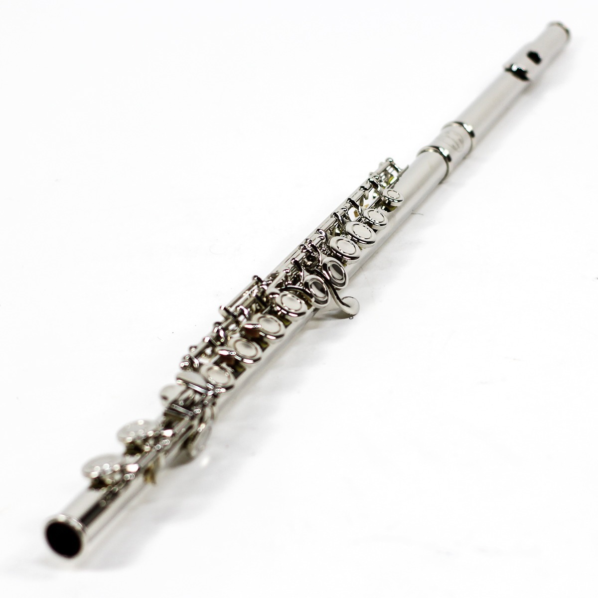 Flauta Transversal Dó Niquelada Com Estojo Custom Strauss - R$ 650,00