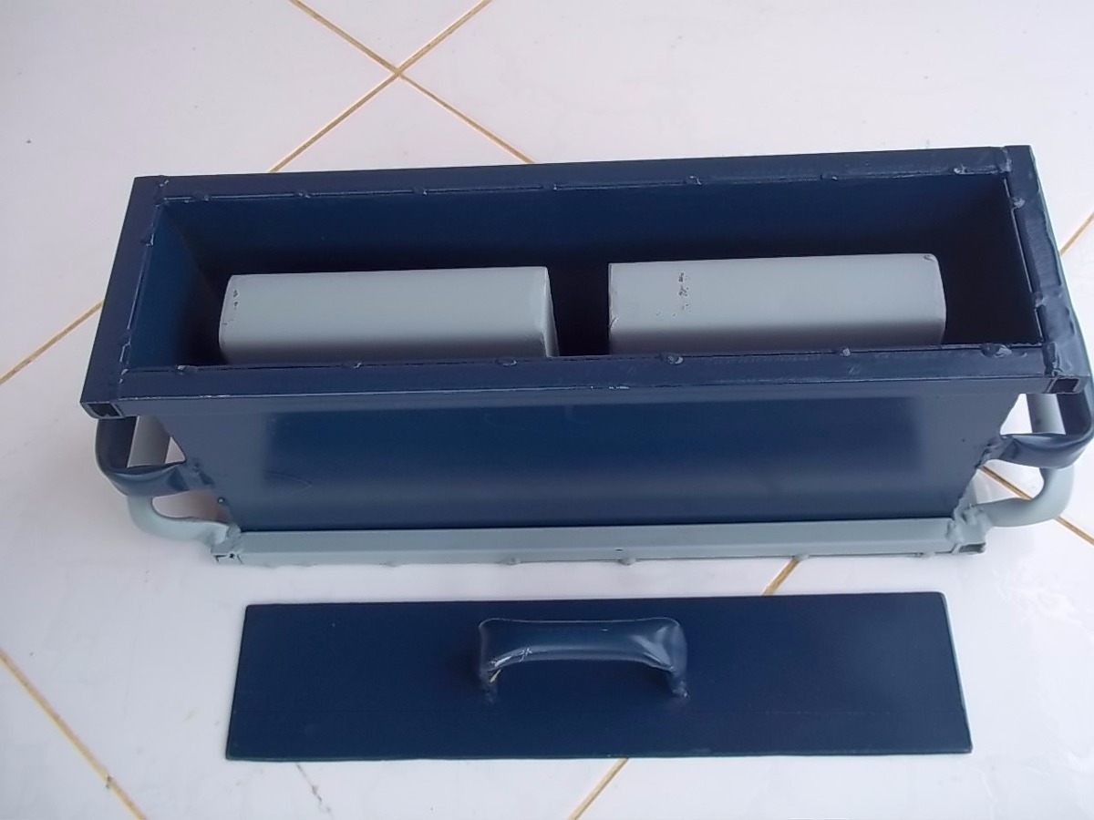 forma manual para bloco de cimento Forma manual de blocos de 10 cimento concreto ( 09x19x39cm) r.
