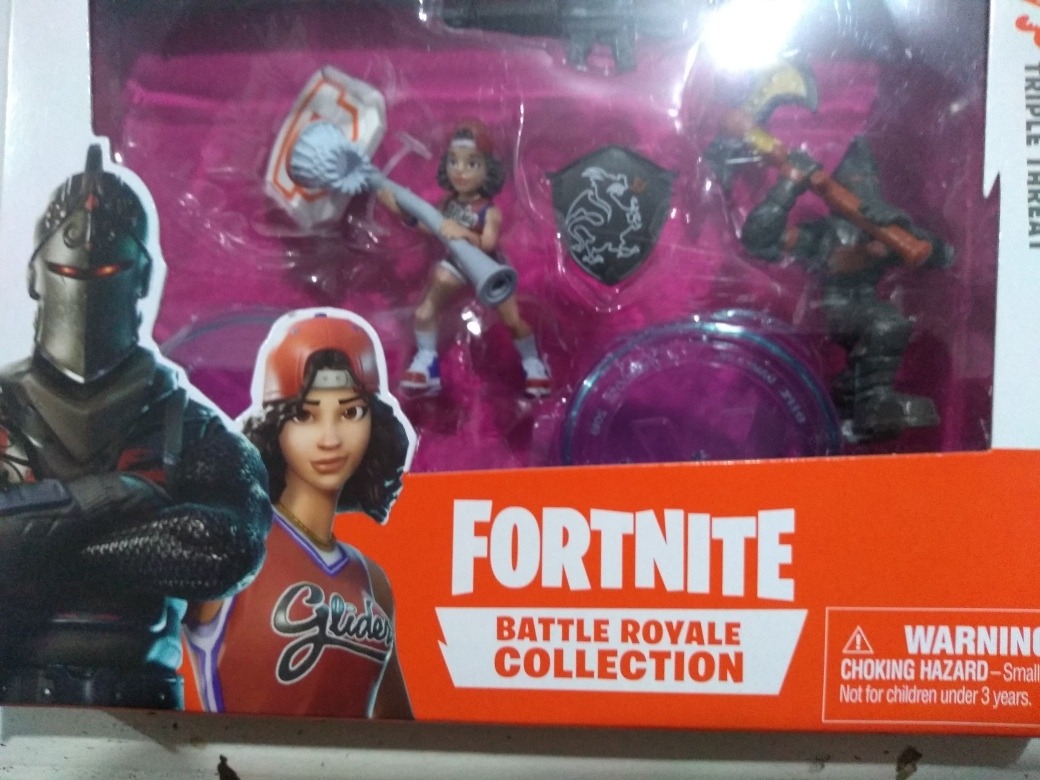 Triple Threat BATTLE ROYAL COLLECT FORTNITE DUAL Box 2 FIGURE 5cm Black Knight