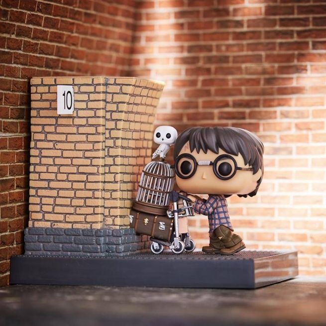 Funko Pop Harry Potter Entering Platform 9 3/4 Movie