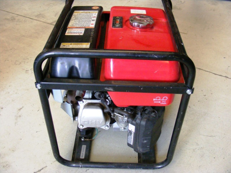 Planta De Luz 5000 Watts Generador Planta Luz Honda De 3000 5000 10000 Watts - $ 3,000.00 en