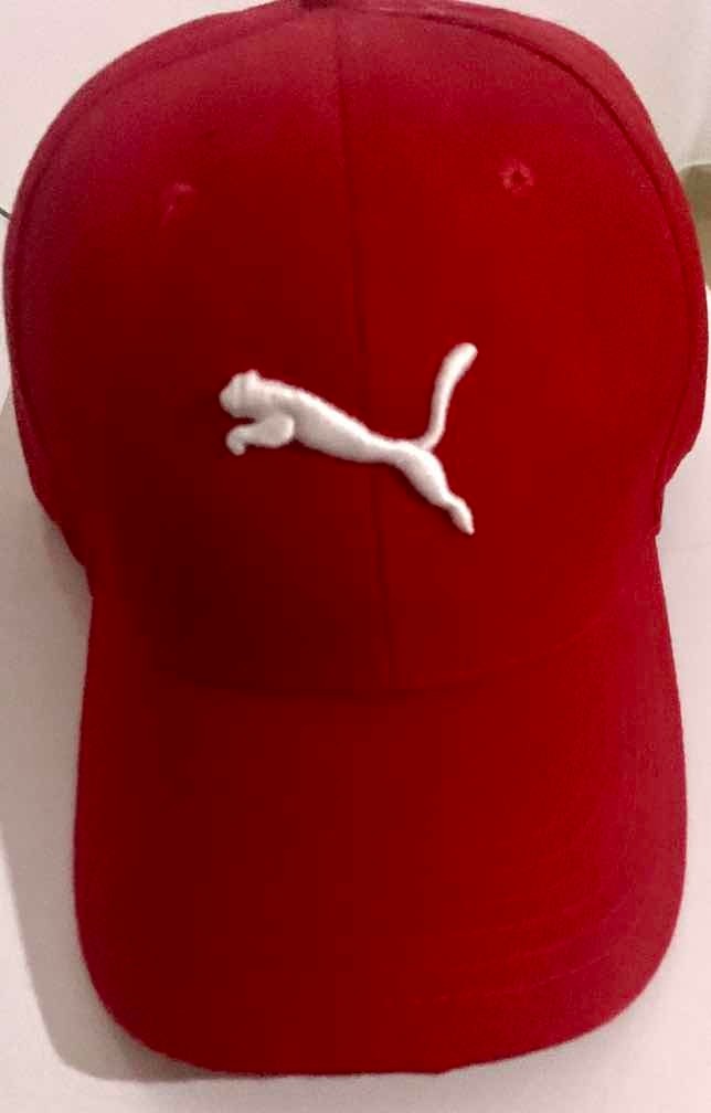 gorra puma roja