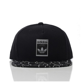 gorras adidas foot locker
