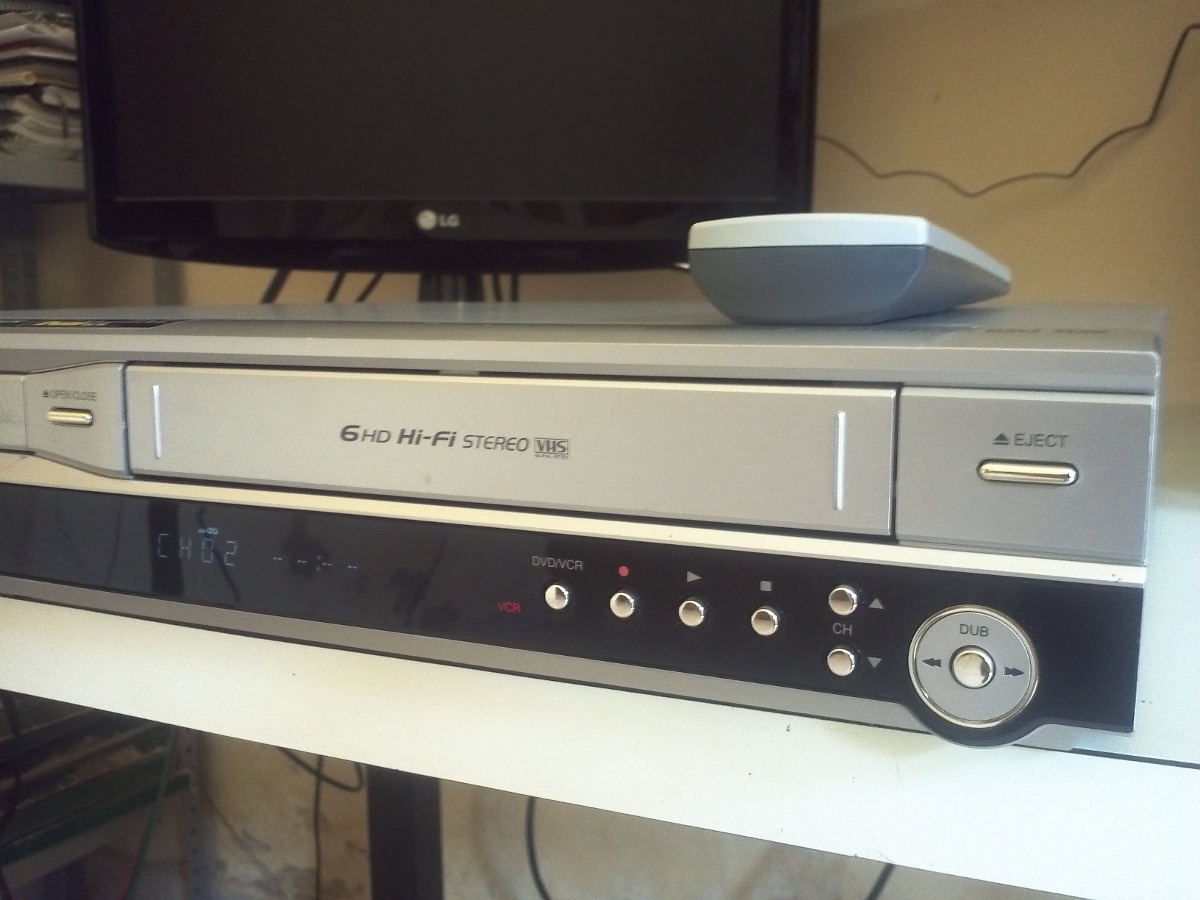 Gravador De Dvd E Conversor Vhs Combo Lg Rc7000b - R$ 980