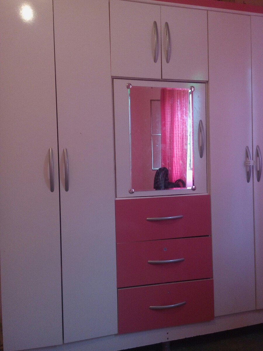 Guarda Roupa Rosa E Branco Com Espelho R$ 1 300,00 em Mercado Livre Guarda Roupa Rosa ~ Guarda Roupa Rosa E Branco Com Espelho R$ 1 300,00 em Mercado Livre