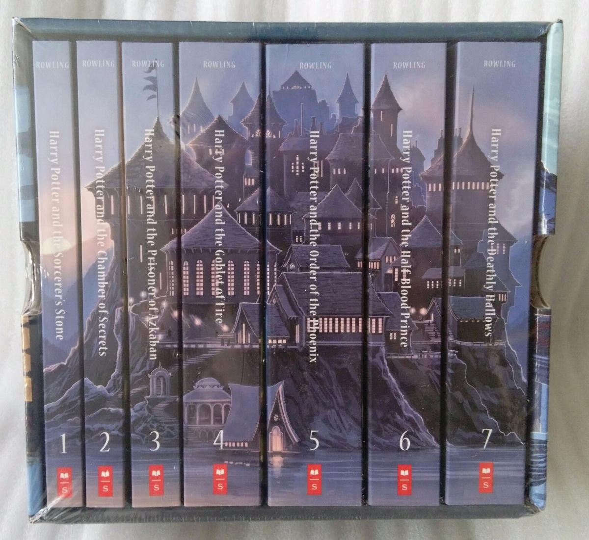 Harry Potter BOX SET Treasure Chest Trunk Hardcover Books 1 - 7 Sticker RARE Lot Harry Potter BOX SET Treasure Chest Trunk Hardcover Books 1 - 7 Sticker RARE Lot